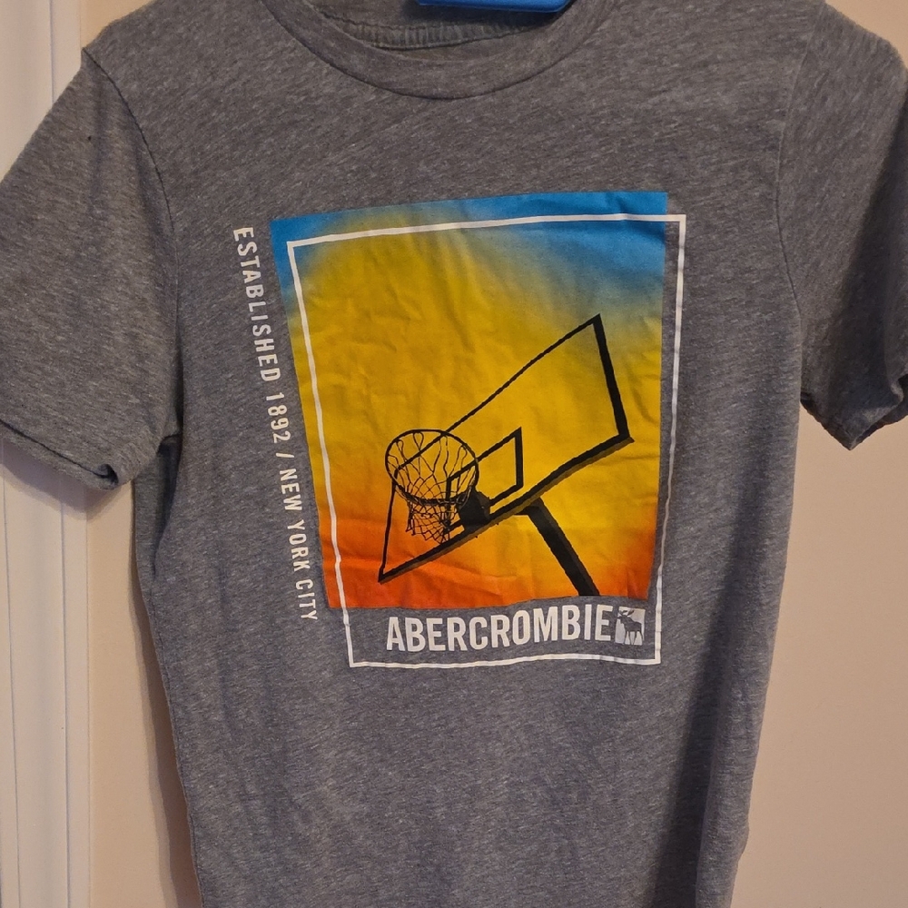 Abercrombie & Fitch Kids Gray Tee with Basketball Graphic